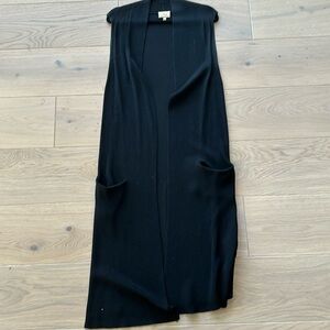 Black tunic vest